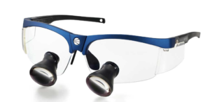 精密治療　マイクロスコープ　ルーペ　歯科医院　歯医者